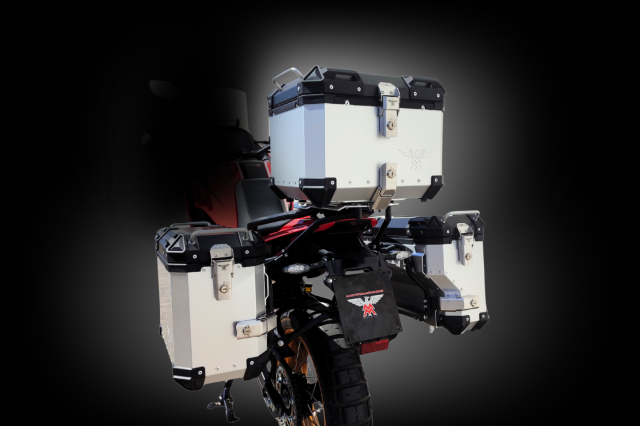 3-CASES-x-cape700_mobile