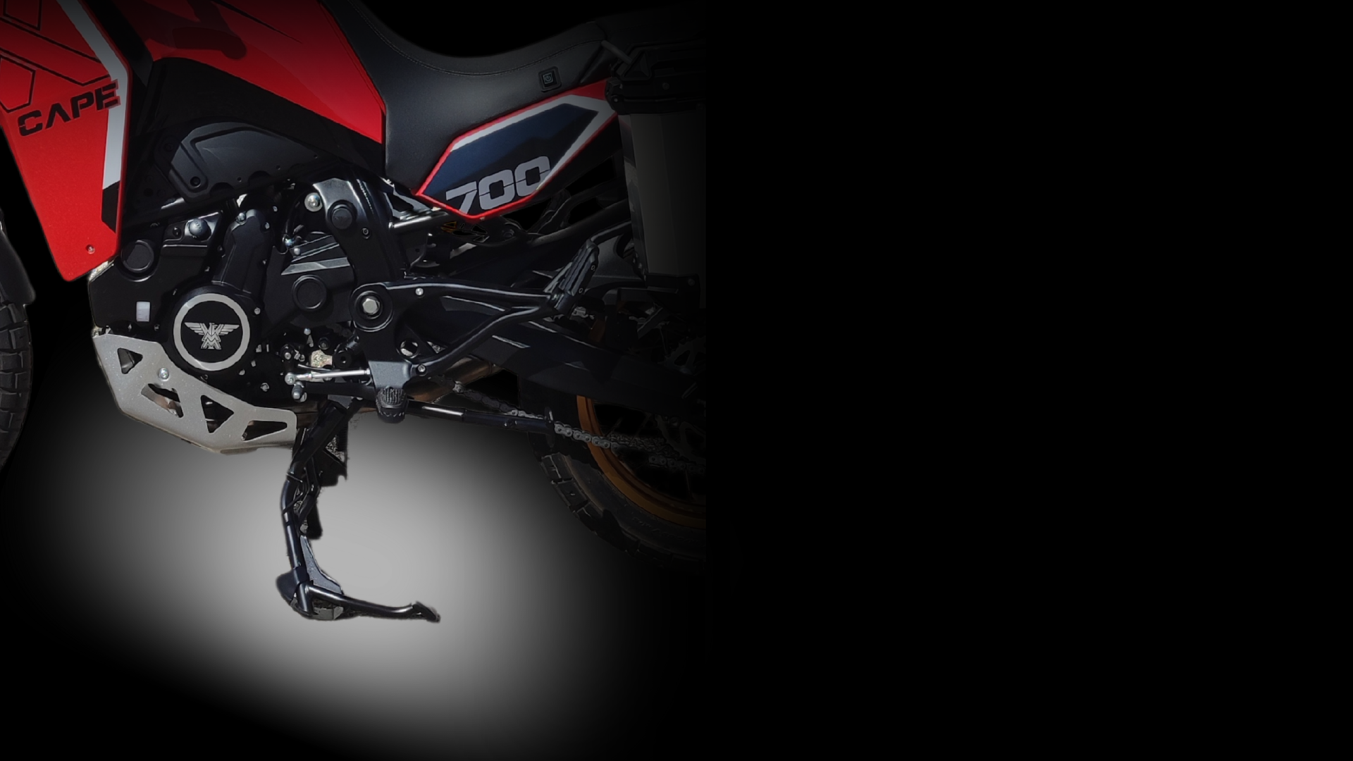 X-Cape-700-central-stand-desktop1