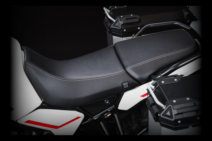 Alltrhike-heated-seat-mobile-editorial