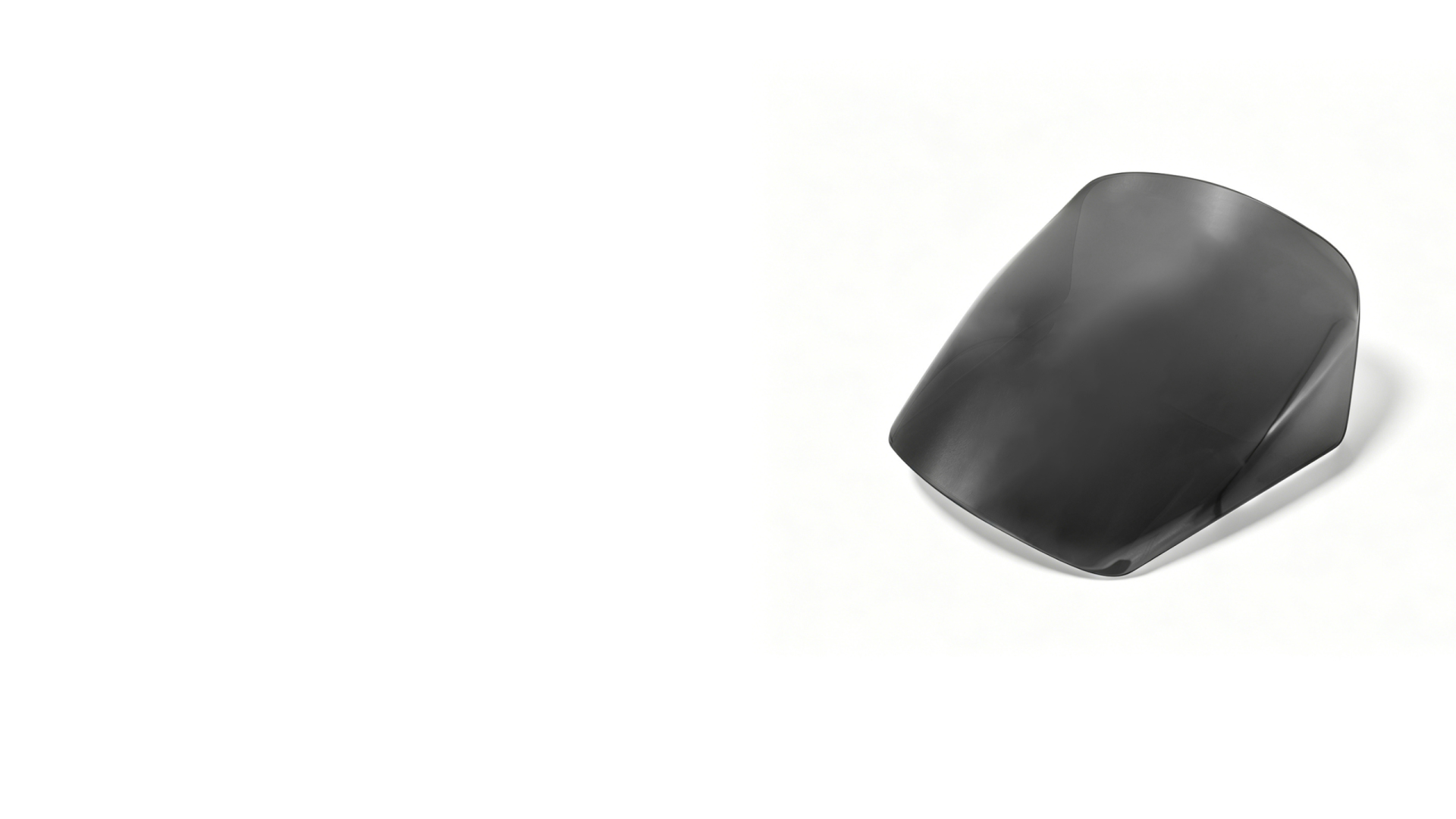 Calibro-windscreen-desktop-cover