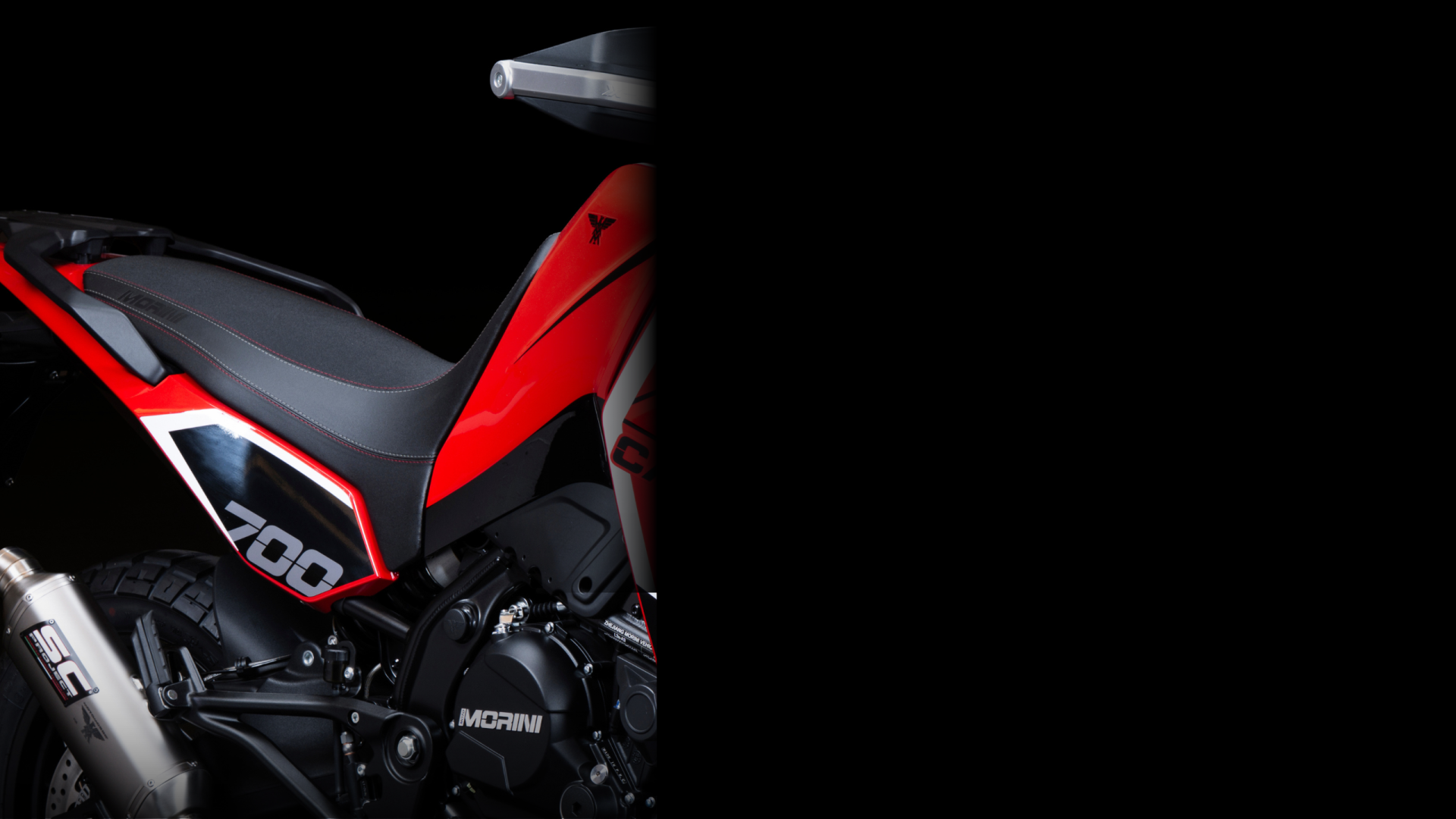 X-Cape-700-rally-seat-editorial-desktop