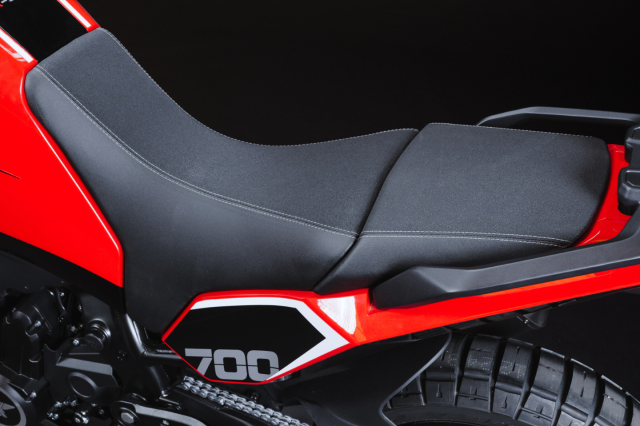 X-cape700-sella-alta-editorial-mobile