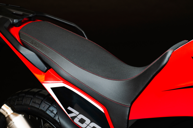 X-cape700-sella-rally-editorial-mobile