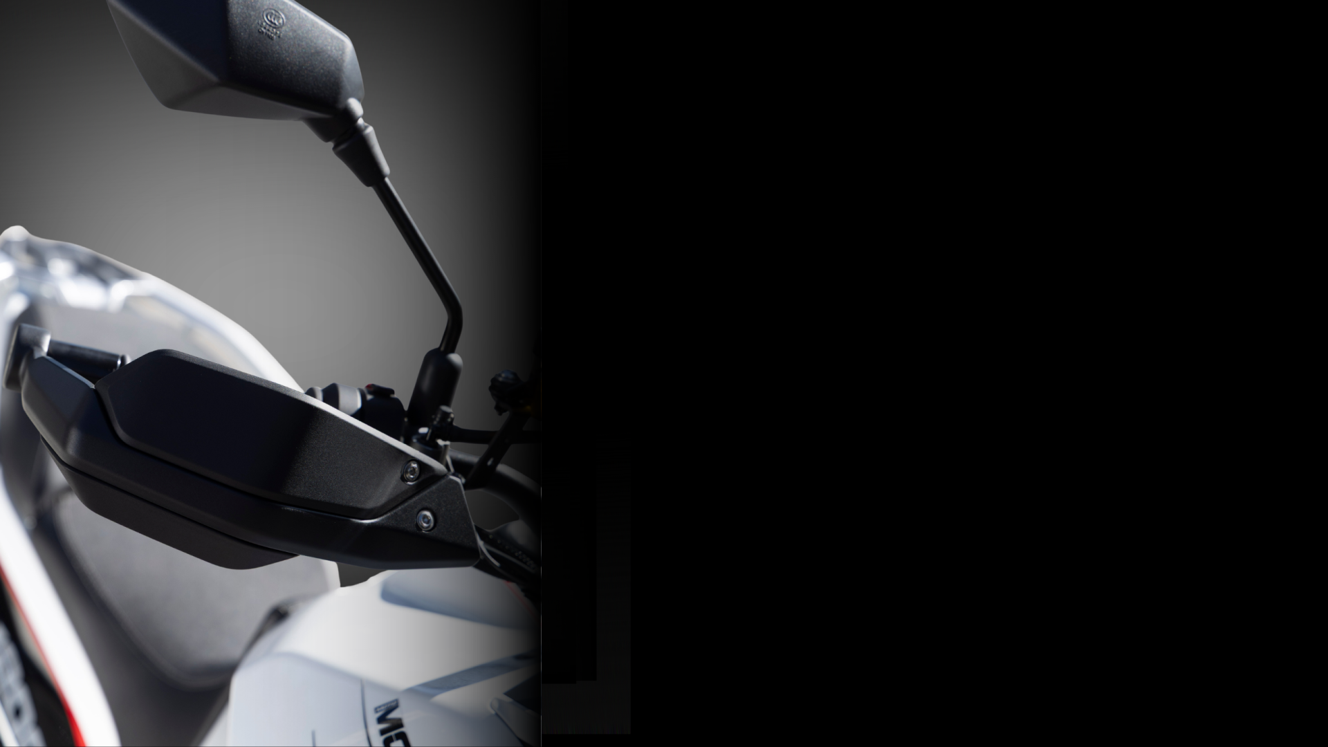 X-Cape-1200-handguards-desktop-editorial